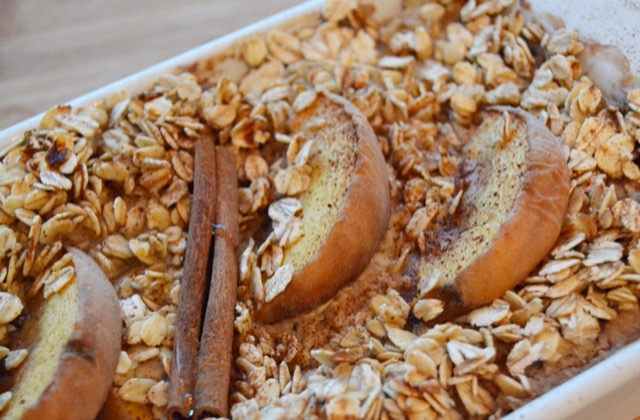 Good Morning Peaches: Vegan Peach & Cinnamon Oatmeal Breakfast Bake